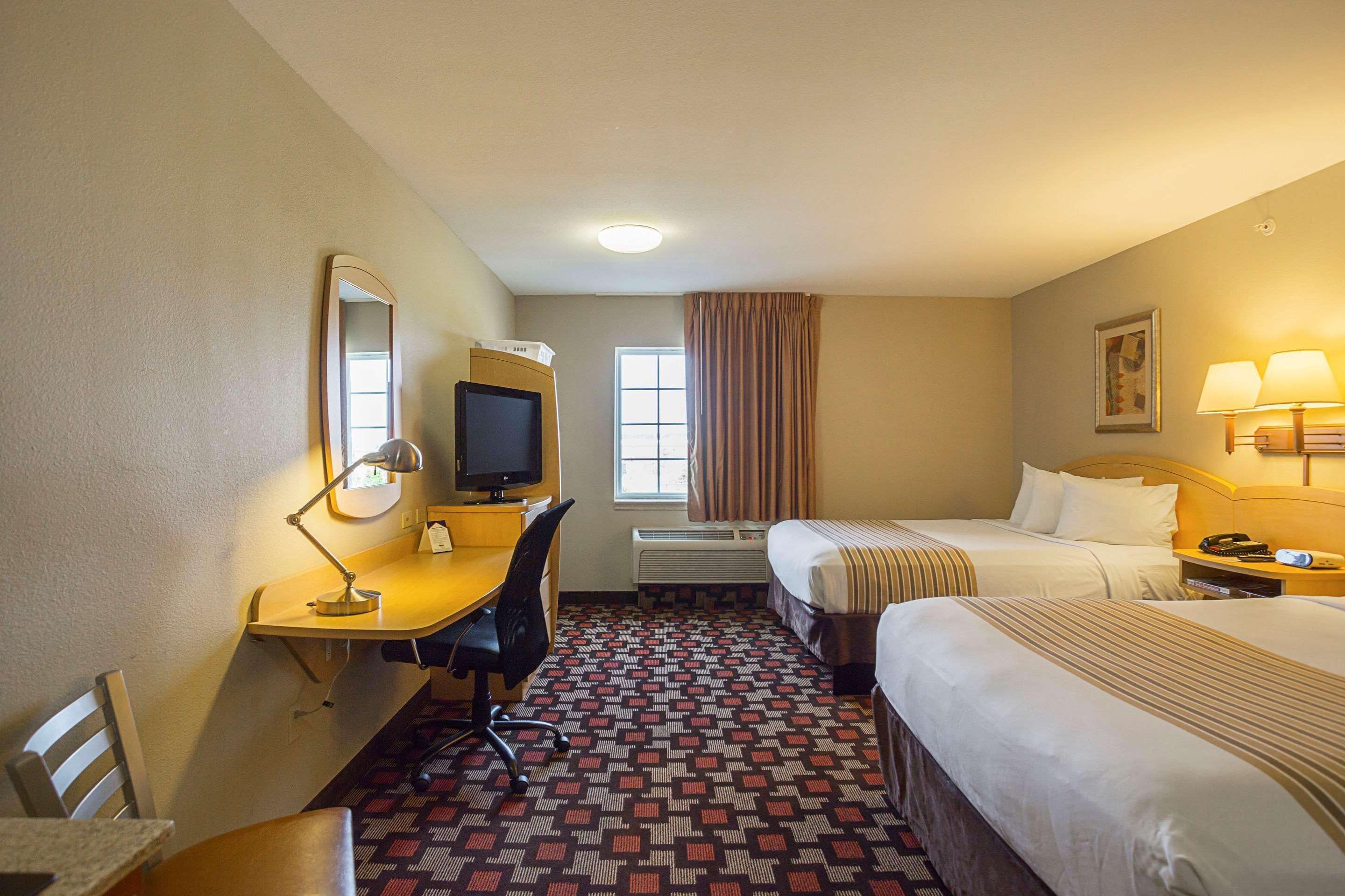 Hotel Suburban Clarksville-louisville North